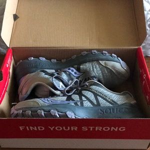 Saucony react 2 u grid caliber TR shoes